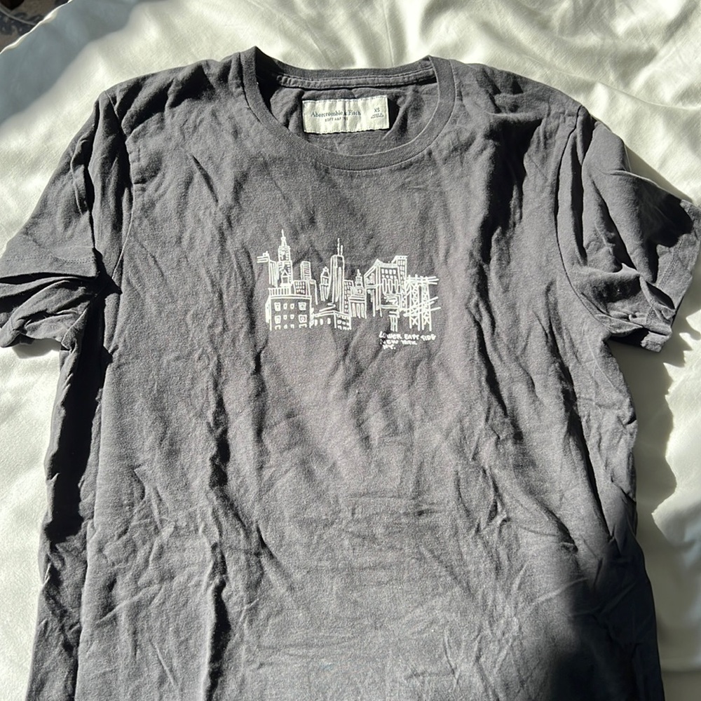 Abercrombie & Fitch nyc graphic tee